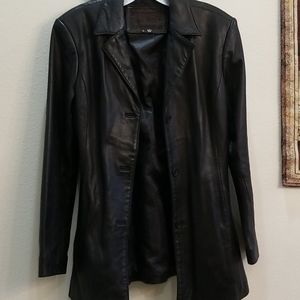 100% black leather jacket with pockets